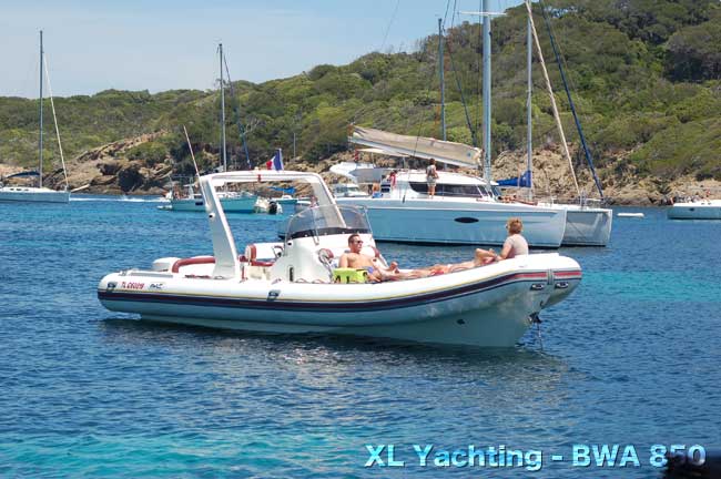 Location de bateau à Giens pour Porquerolles BWA 850