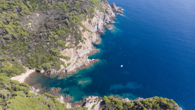 XL yachting locations de bateaux a Porquerolles giens hyeres