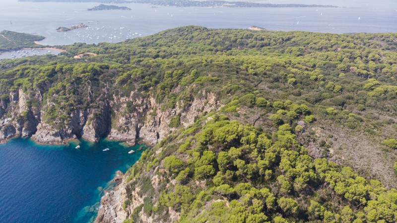 XL yachting locations de bateaux a Porquerolles giens hyeres